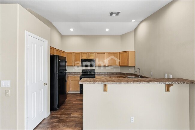 Foto del edificio - 5520 W Minton Ave