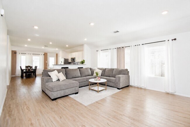 Building Photo - 26622 Bluestem Valley Ln