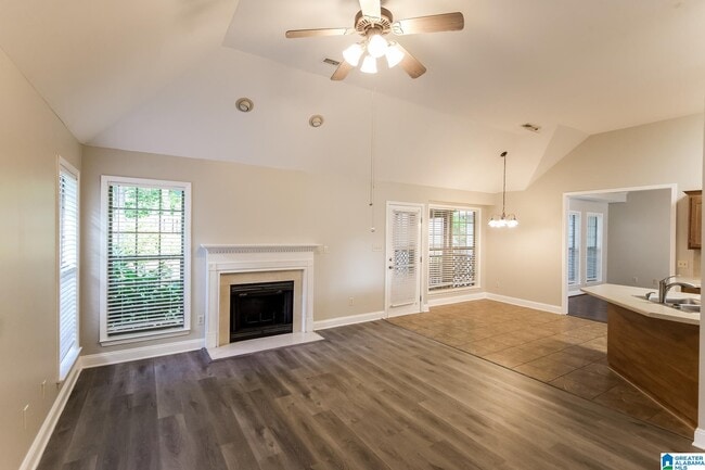Building Photo - 5440 Virginia Way