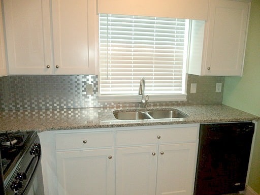Building Photo - Home Available For Rent in Birmingham - Av...
