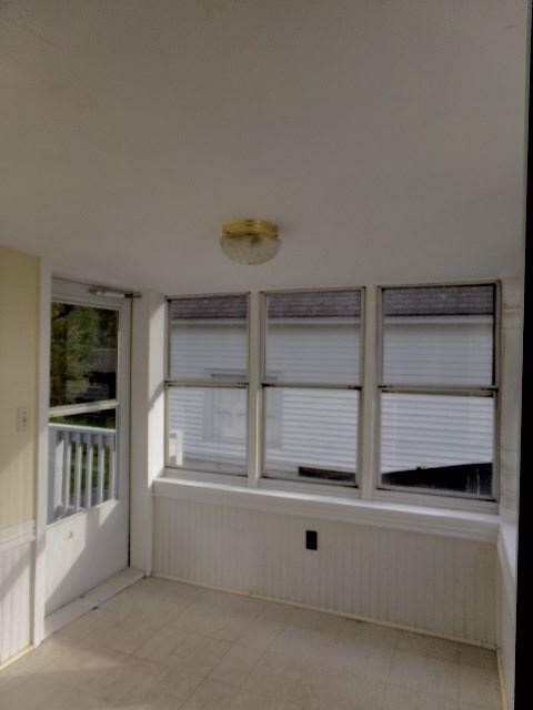 Building Photo - 7 Springfield Ct