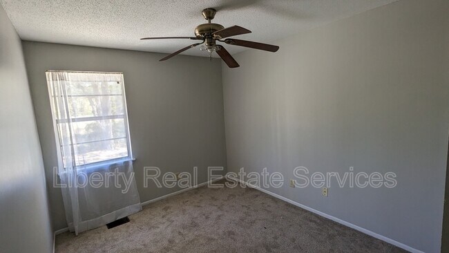Foto del edificio - 901 Olmstead Dr