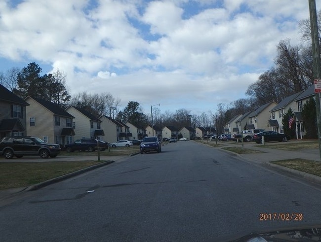 Building Photo - 119 Stratford Rd
