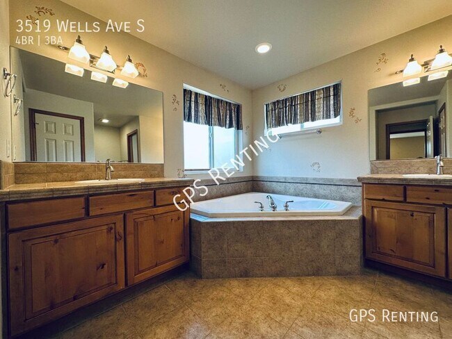 Foto del edificio - Stunning 4 Bedroom in Renton!