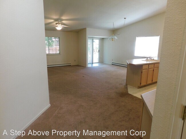 Foto del edificio - 2 br, 2 bath House - 8 Bordeaux Court