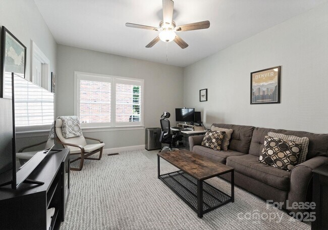 Foto del edificio - 18807 Dembridge Dr