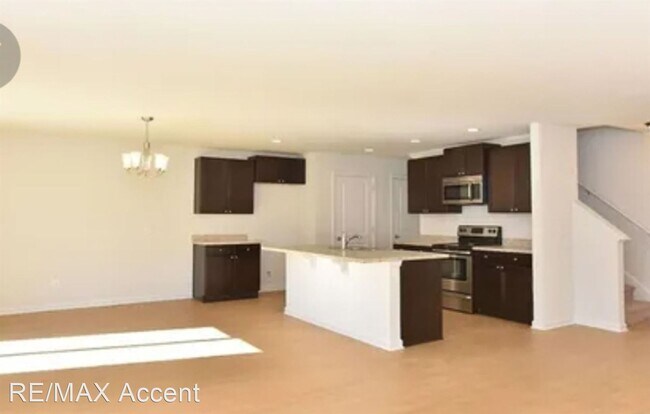 Foto del edificio - 3 br, 2.5 bath House - 248 Bender St.