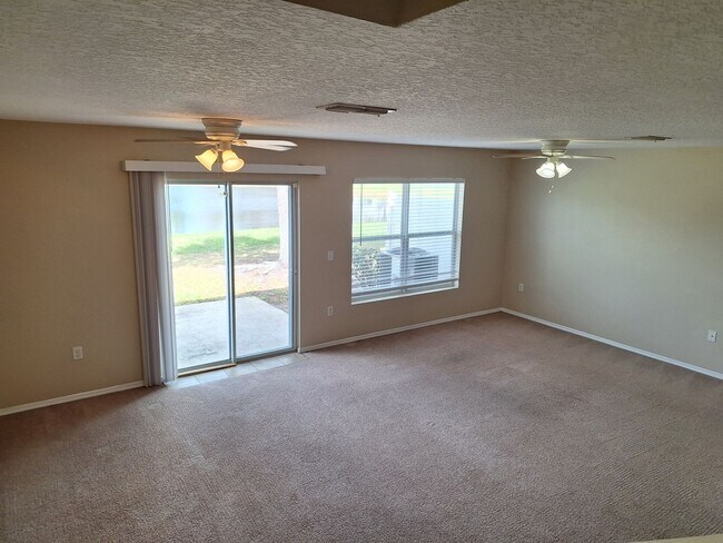 Foto del edificio - 2BR 2.5BA LANDINGS AT SUGAR MILL TOWNHOME