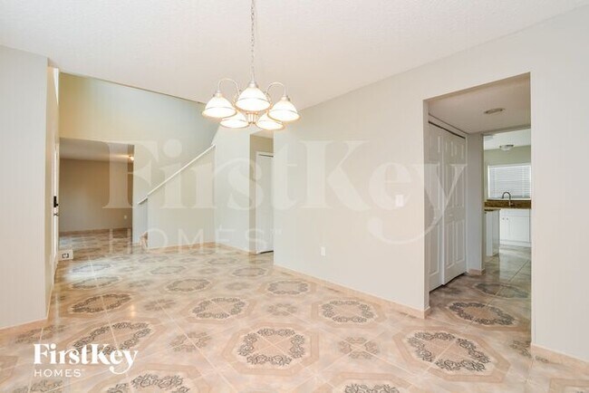 Building Photo - 5074 Oak Tours Dr