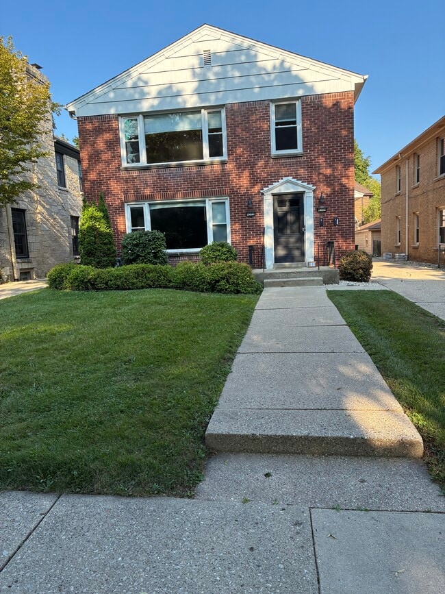 Building Photo - 4306 N Stowell Ave