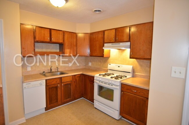 Building Photo - 2210 Killebrew Ave