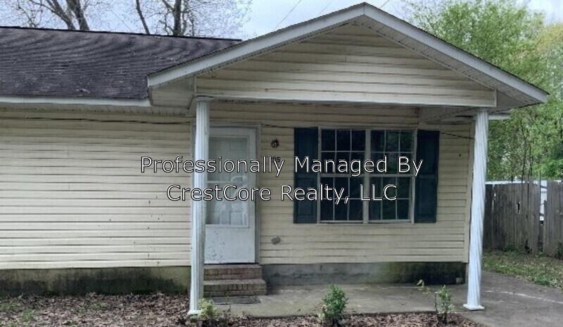 Primary Photo - 205 Misty Ln