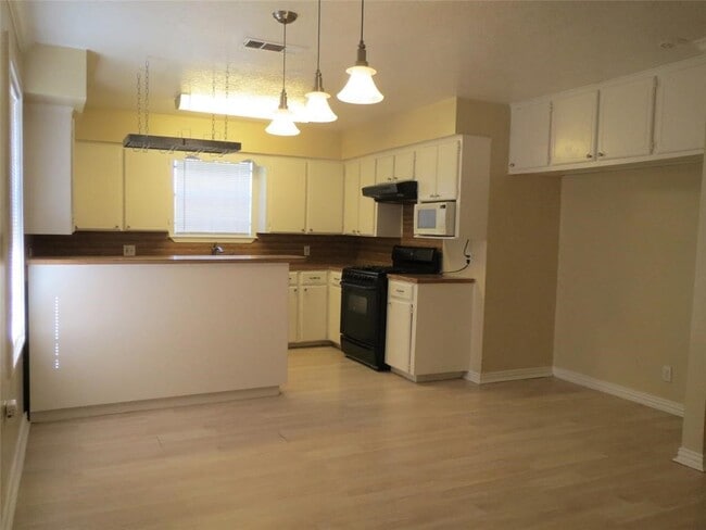 Building Photo - 941 Ashland Blvd