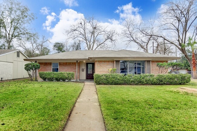 Photo - 12318 Atwell Dr House