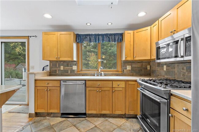 Foto del edificio - 4 Woodvale Rd Ext