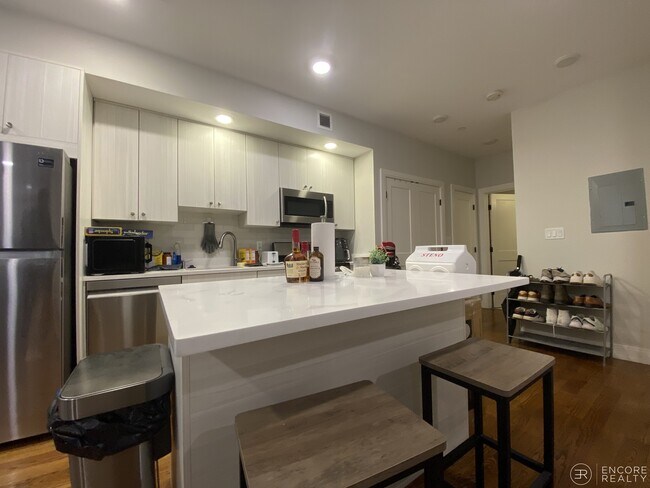 Foto del edificio - 1 Everett St