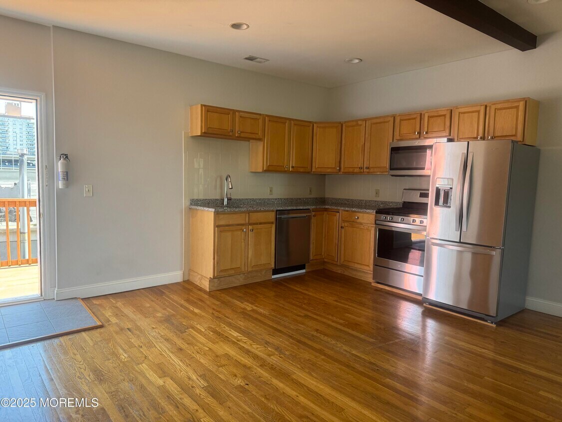 Foto principal - 625 Cookman Ave