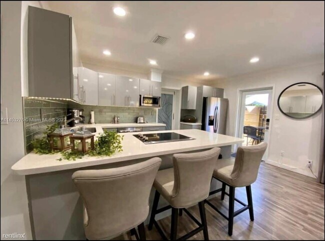 Foto del edificio - 3 br, 2 bath House - 1119 NW 7th Ave 1