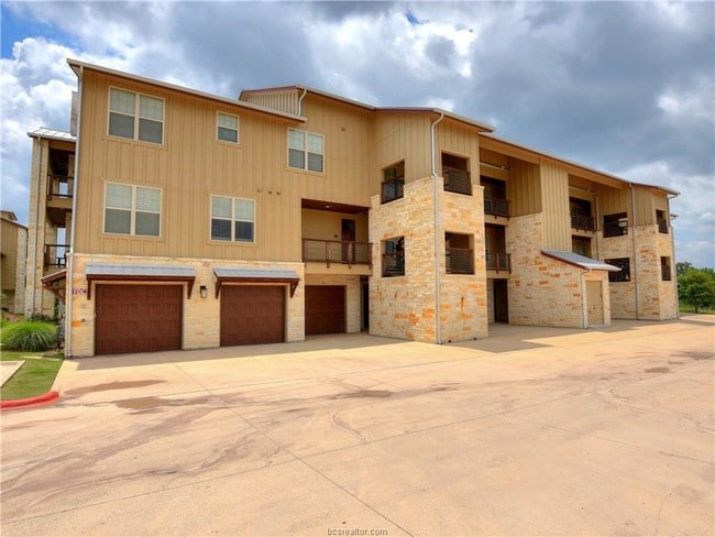 Building Photo - 3208 Casita Ct
