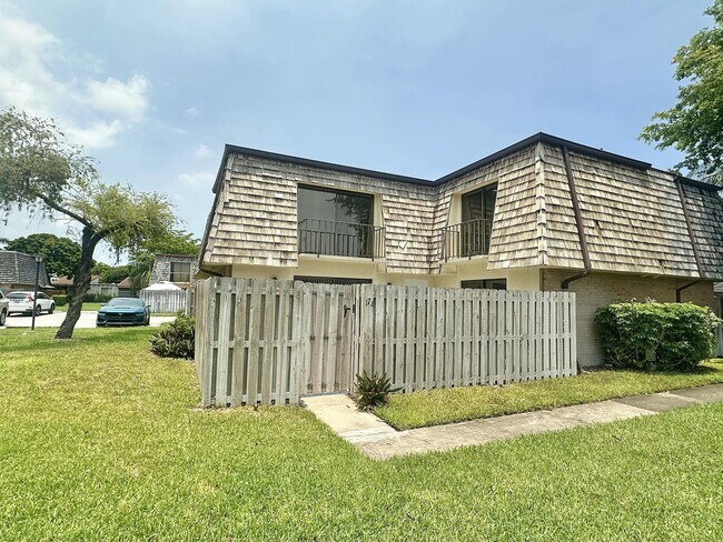 Foto del edificio - 173 Lake Arbor Dr