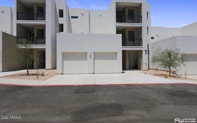 Foto del edificio - 16655 E El Lago Blvd