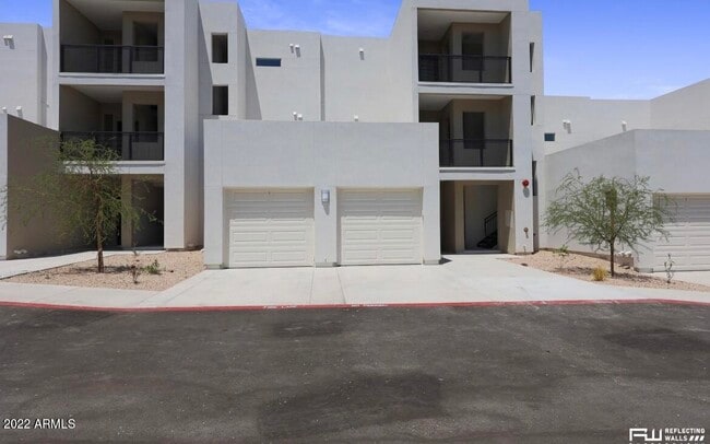Building Photo - 16655 E El Lago Blvd
