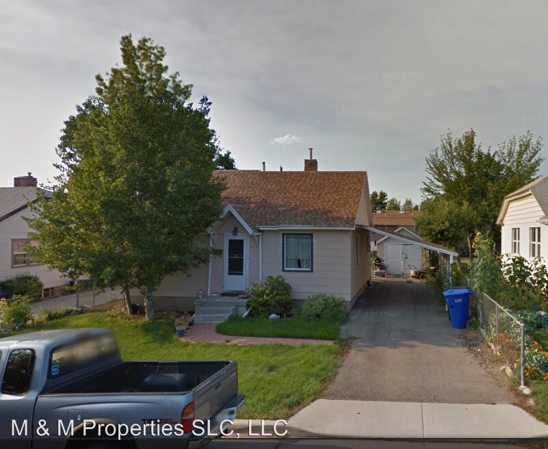 Primary Photo - 875 E Gregson Ave