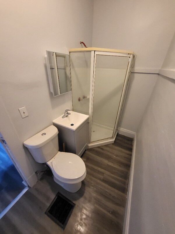 3464 W 52nd St Unit 3, Cleveland, OH 44102 Room for Rent in Cleveland