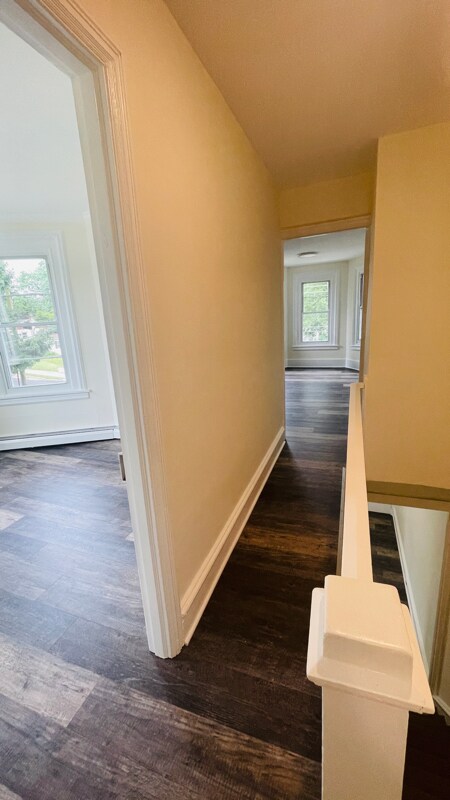 Foto del edificio - 825 Maple Ave