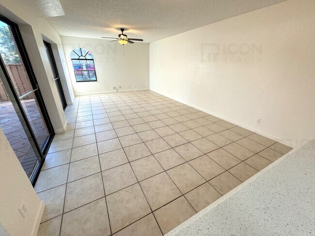 Foto del edificio - 8189 Thames Blvd