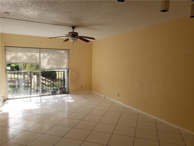 Building Photo - 8540 Sherman Cir N