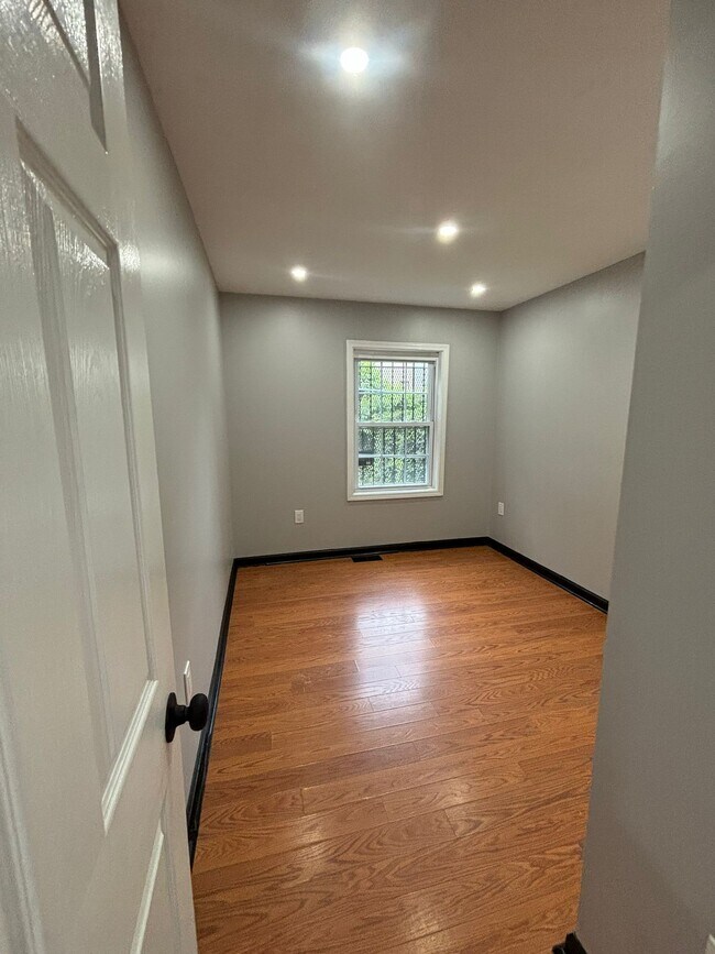 Foto del edificio - 909 Hunterdon St