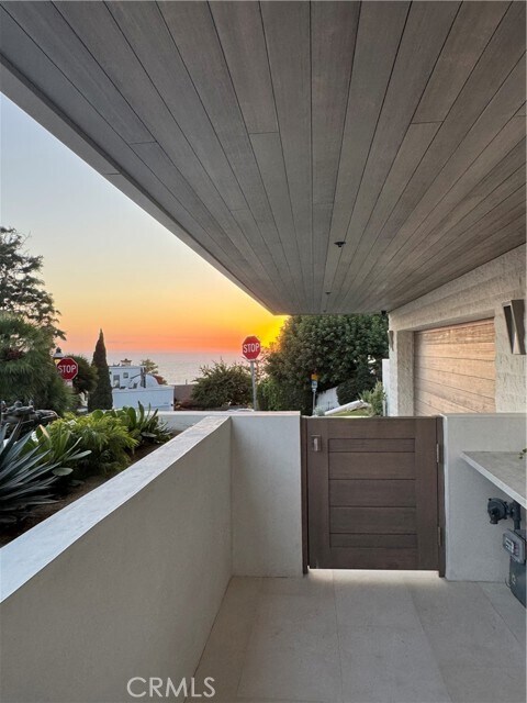 Foto del edificio - 200 Alta Vista Way