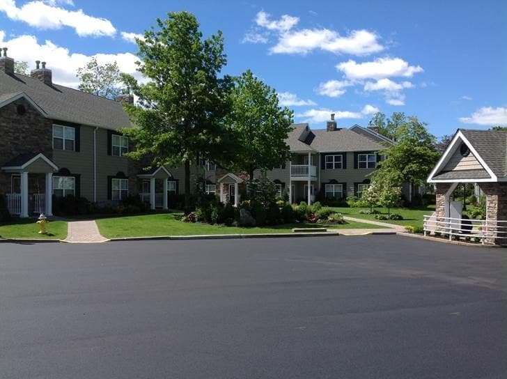 Primary Photo - 647 Bevelander Pl
