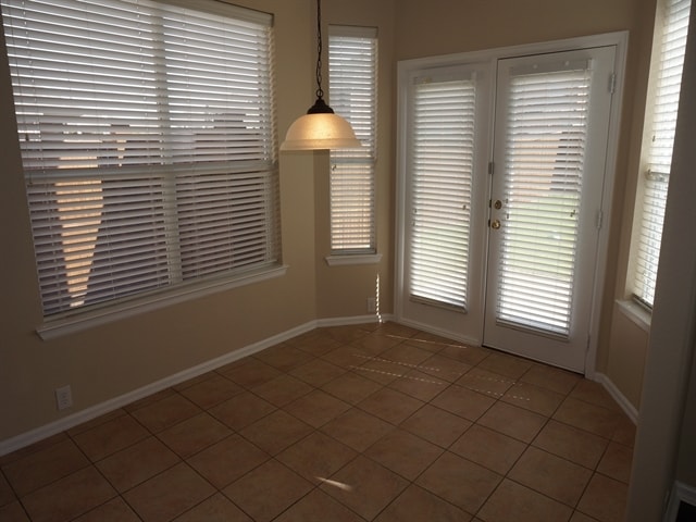 Building Photo - 2844 S Serrano