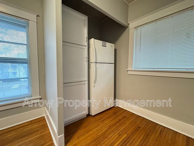 Foto del edificio - 1801 E St