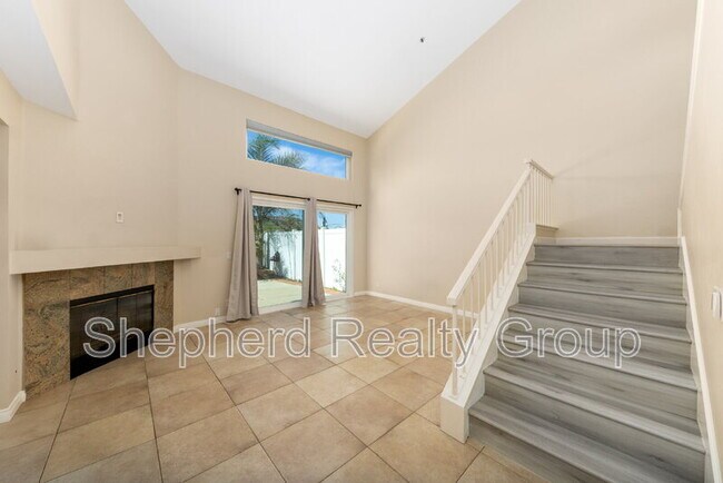 Building Photo - 1588 Elegante Ct