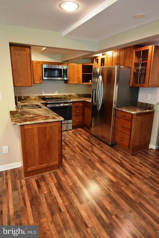 Foto del edificio - 1239 Noyes Dr