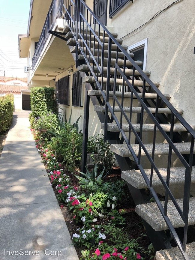Building Photo - 311 N Electric Ave