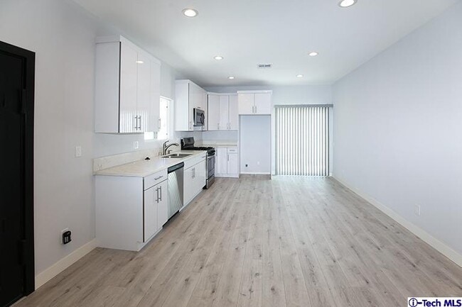 Building Photo - 1630 Winona Blvd