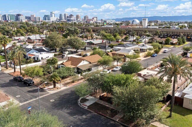 Foto del edificio - 1629 W Willetta St