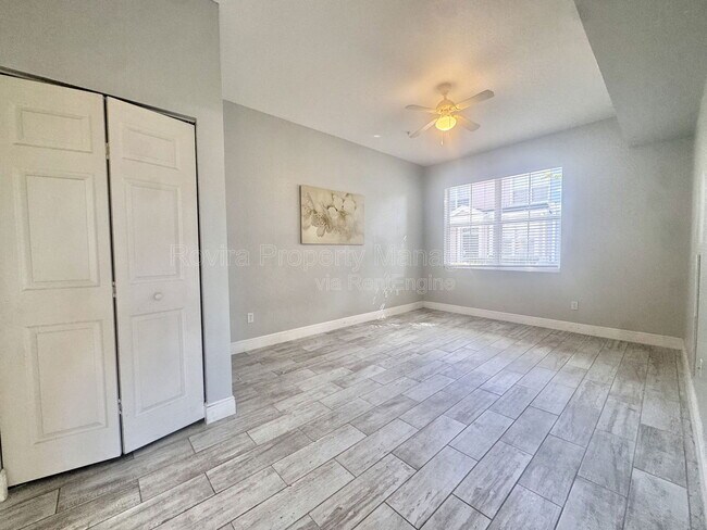 Building Photo - 4000 Venetian Bay Dr