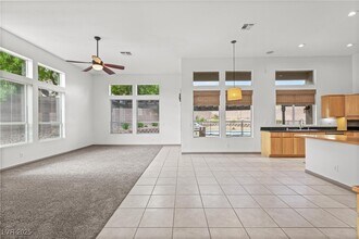 Building Photo - 8009 Clock Tower Ct