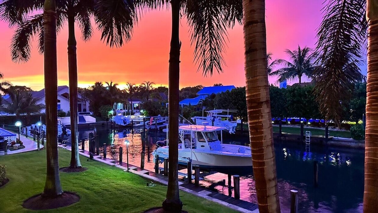 109 Paradise Harbour Blvd Unit 211, North Palm Beach, FL 33408 Condo