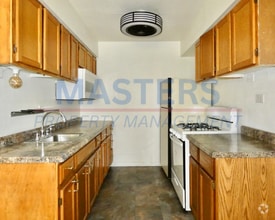 Building Photo - 214 N 2nd St