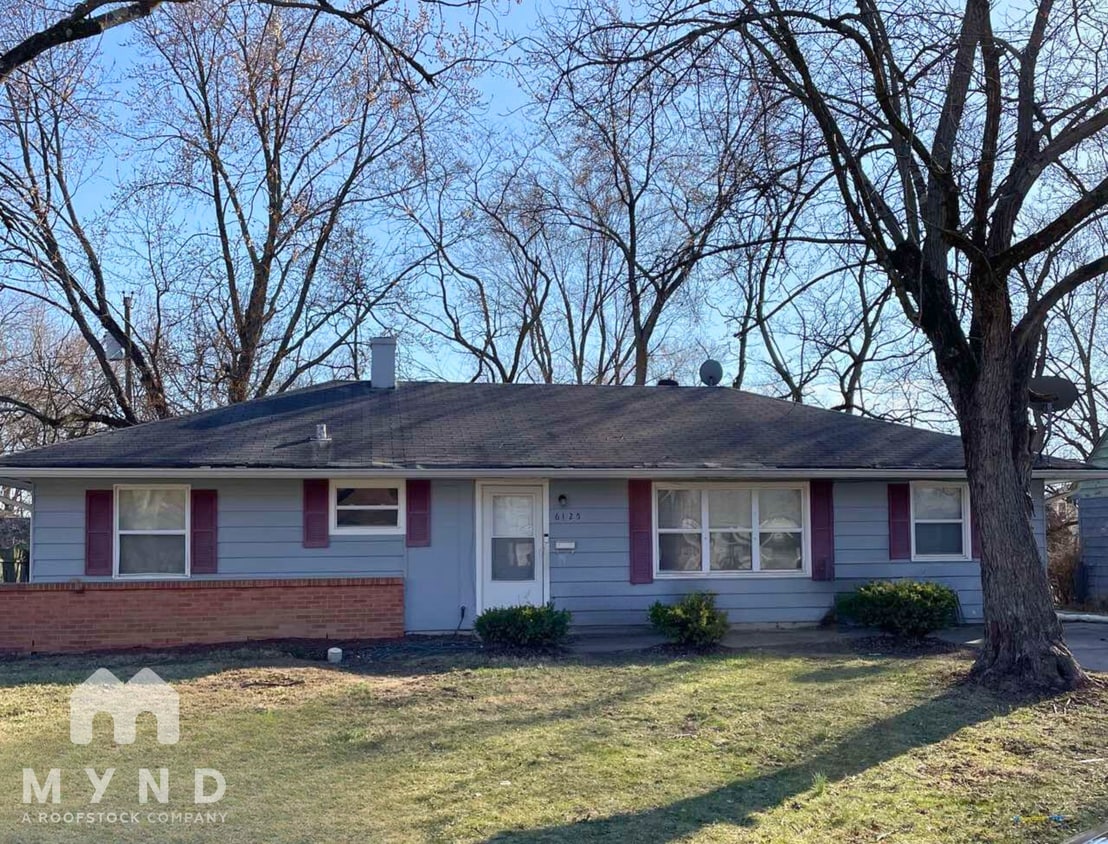 Primary Photo - 6125 Roselawn Dr