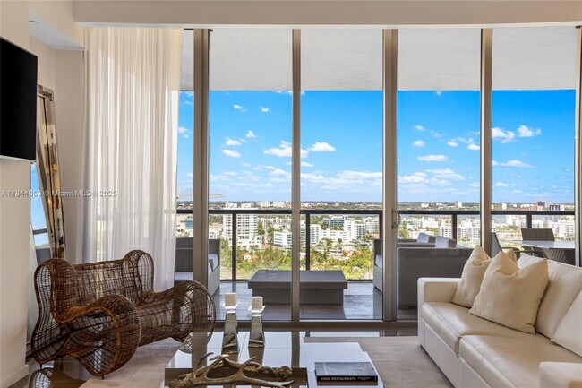 Foto del edificio - 9705 Collins Ave