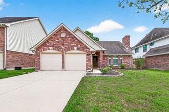Building Photo - 5814 N Magazine Cir