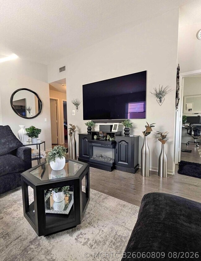 Foto del edificio - 3478 Briar Bay Blvd
