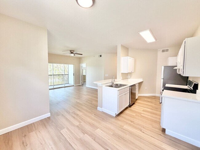 Building Photo - 7925 Preserve Cir